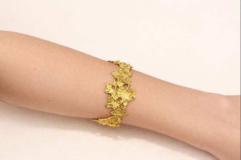 İspaho Eden Kelepçe Bileklik – 24K Altın Kaplama