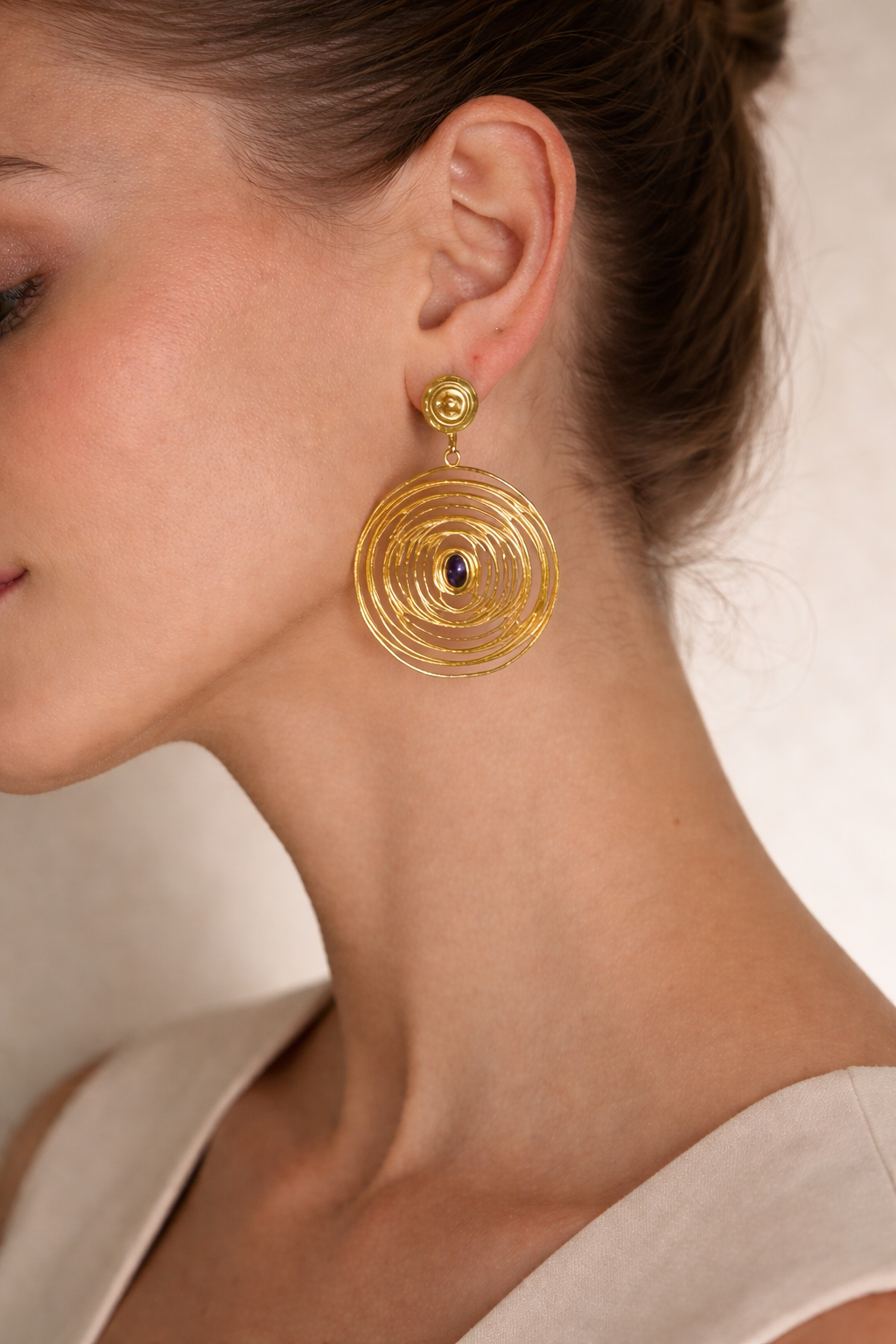 İspaho Sarmal | 24K Altın Kaplama Ametist Taşlı Özel Tasarım Küpe