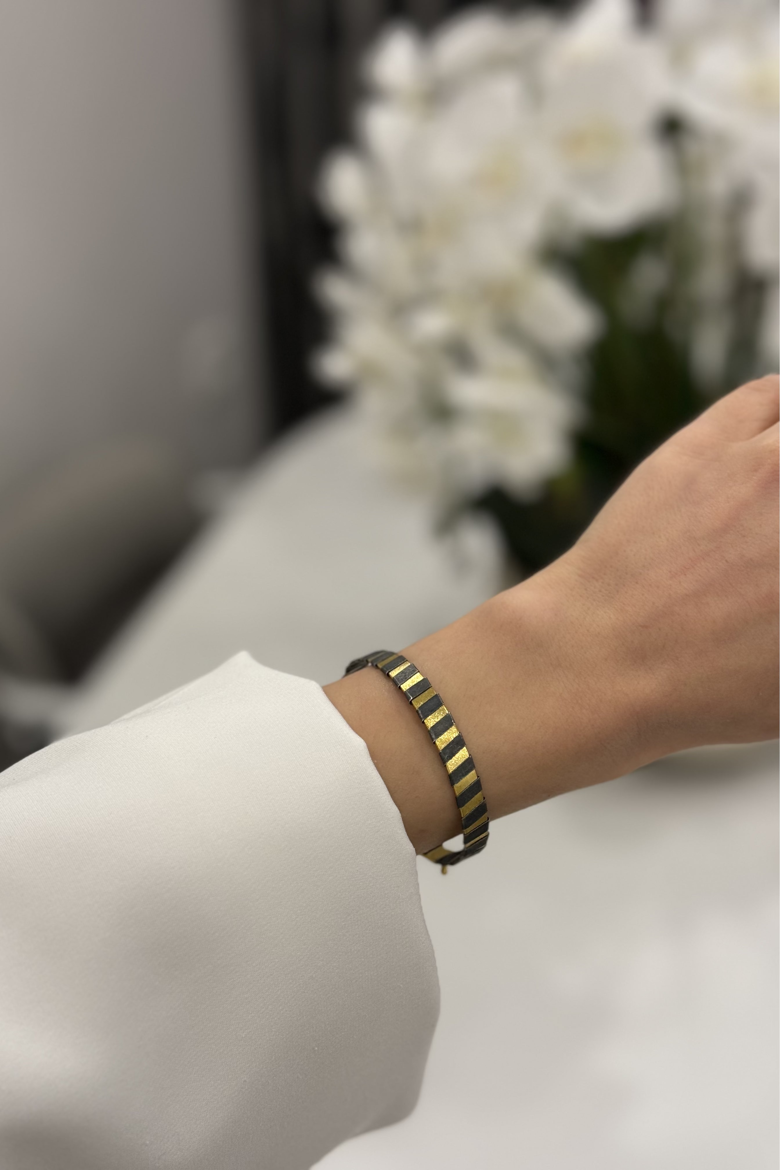 Rina 02 El Yapımı Özel Tasarım Kelepçe