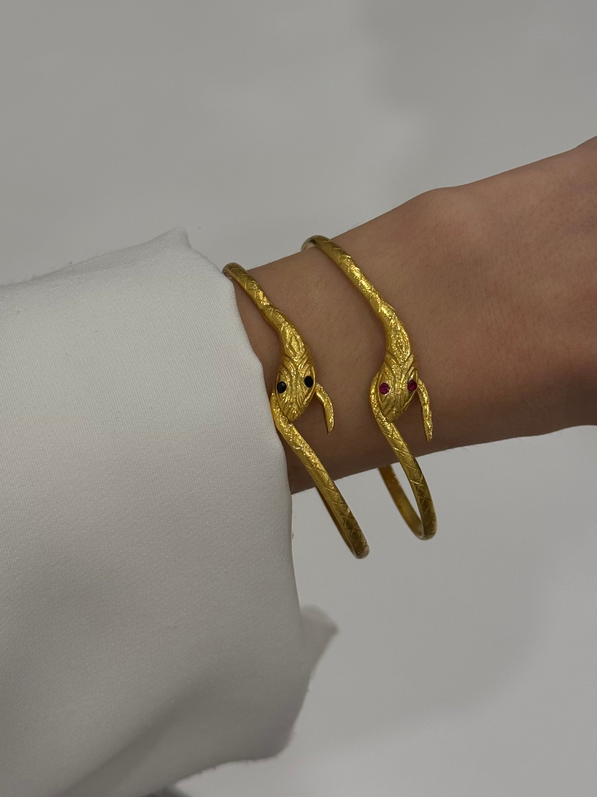 Motifli El Yapımı Özel Tasarım Kelepçe